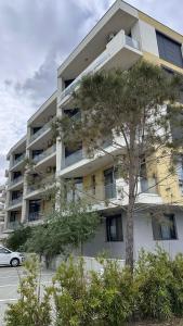 Black Cat Apartments - by The Sea