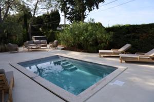 Villa moderne en Provence avec piscine