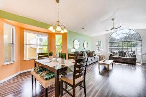 Bright Kissimmee Condo Less Than 6 Mi to Disney World