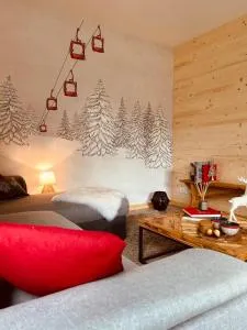 Appartement situé en rez de jardin avec piscine privée en été - 斯姿