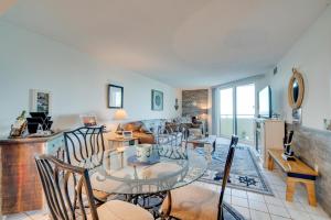 Gulf-Front Views Coastal Hudson Condo!