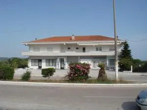 ΤΟ σπίτι ΤΟΥ ΓΙΩΡΓΟΥ - Evkarpía