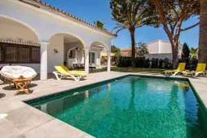 Verianmar 4 bedroom villa in Sotogrande with Pool - 圣马丁德特索利洛