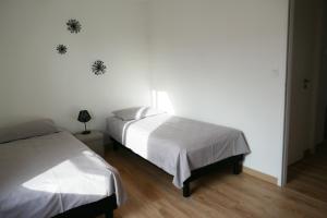 Maisons de vacances Les Pivoines Maison climatisee, proximite mer, plages et forets : photos des chambres