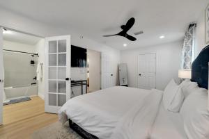 Lakefront private oasis in Tampa Bay