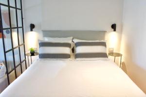 Viví Palermo Hollywood en "Oasis" powered by Argenhost C2D