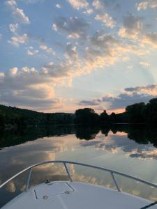 Maisons de vacances Le Duo Porte-Joyeux : Maison 1 Chambre