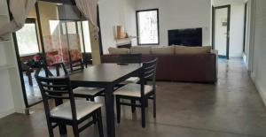 Campo Timbo casa con pileta