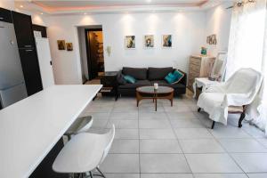 Central cozy apt in quiet area in Engomi