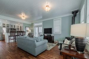 Treasure Chest by Seabrook Hospitality