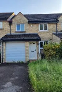3 Bed Executive Home Heckmondwike - 克莱克西顿