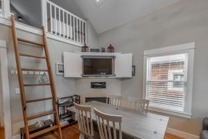 Book at the Beach by Seabrook Hospitality