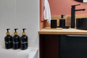 "STARRY in SO" 47m2, parking gratuit, rue calme et arborée, METRO 10 min, Stade de France 24min à pied