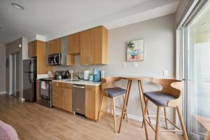 Comfy studio near SM Promenade! Free parking!