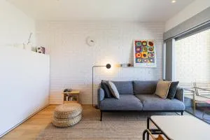 S1405 - practical and modern - AC, balcony and parking - Campainha