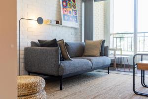 S1405 - practical and modern - AC, balcony and parking