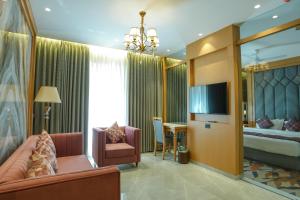 InstaFeel Hotel
