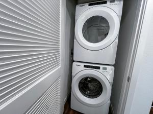 Luxurious Hollywood Home City View - Free Parking 10mins to Universal Studios