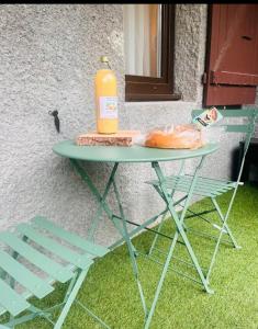 Appartements La Suite Unique - Le jardin sur les Pyrenees- vue panoramique montagne -jardin cloture prive de 100m2-Parking-Linge de lit et serviettes compris- : photos des chambres