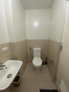 AMAZING VIEWS ACROSS SHANGRILA MALL and NEAR MEGAMALL GREENFIELD DISTRICT