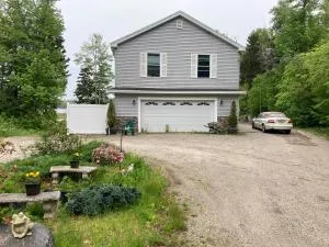 Patten Pond Cottage - Surry