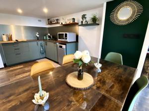 Chalets Cottage Jungle Chic en Provence : photos des chambres