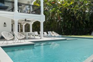 The Sunset Escape-Riverfront Elegance