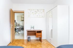 Apartments with WiFi Split - 23098