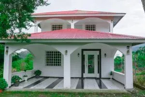 Casa/cabaña de montaña con ambiente fresco - Cerro Punta