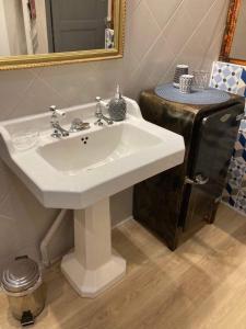 B&B / Chambres d'hotes Chez Les Brocs B&B : photos des chambres