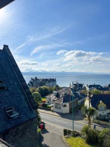 Romantic Chapel Retreat in Snowdonia - Sea Views & Serenity