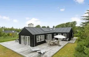 6 Bedroom Nice Home In Fjerritslev - Brovst