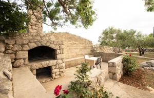 3 Bedroom Lovely Home In Novalja