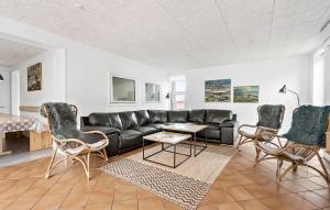 Amazing Home In Hvide Sande With Wifi