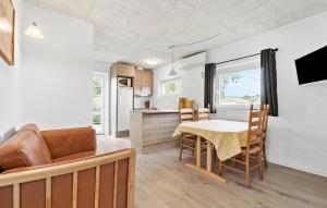 Amazing Home In Hvide Sande With Wifi