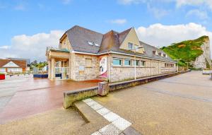 Maisons de vacances Amazing Home In Veulettes-Sur-Mer : Maison de Vacances 2 Chambres