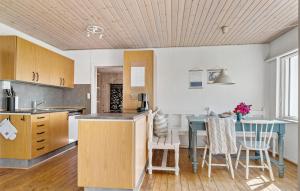 Cozy Home In Aabenraa With Wifi