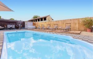 Beautiful Home In Budrovac With Wi-Fi