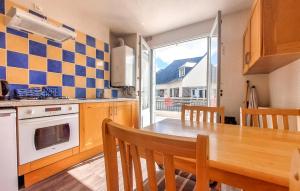 Appartements Gorgeous Apartment In Saint-Lunaire : photos des chambres