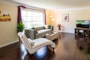 The Italian Farmhouse - Euclid