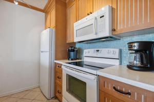 211 Oceans of Amelia