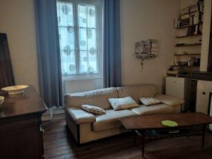 B&B / Chambres d'hotes B&B Le Miroir aux Fees Bordeaux : photos des chambres