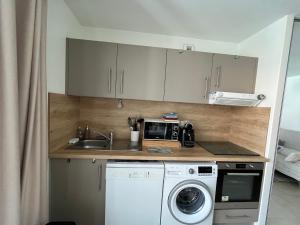 Arcachon Centre : T2 avec Parking, Loggia et Proche Plage - FR-1-319-566