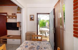 2 Bedroom Lovely Apartment In Krusevo