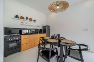 Nooky 1 - 2BR Villa with HUGE Pool