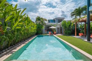 Villa Boa - Stunning 3BR Beachside Villa in Canggu