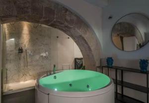 Judeka Suite Ortigia with Jacuzzi