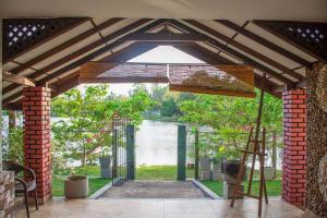 Leibe Lake Holiday Villa