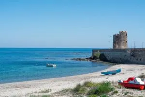 Splendid villa a stones throw from the sea - 桑塔露琪亚