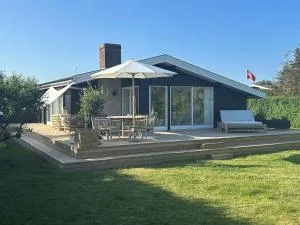 North Funen Summer Idyll By The Water - Bro